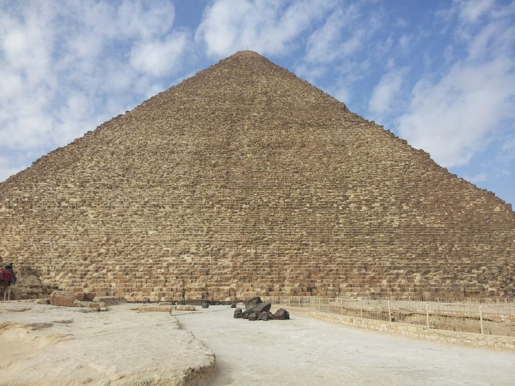 egypt, pyramids, giza-2137978.jpg