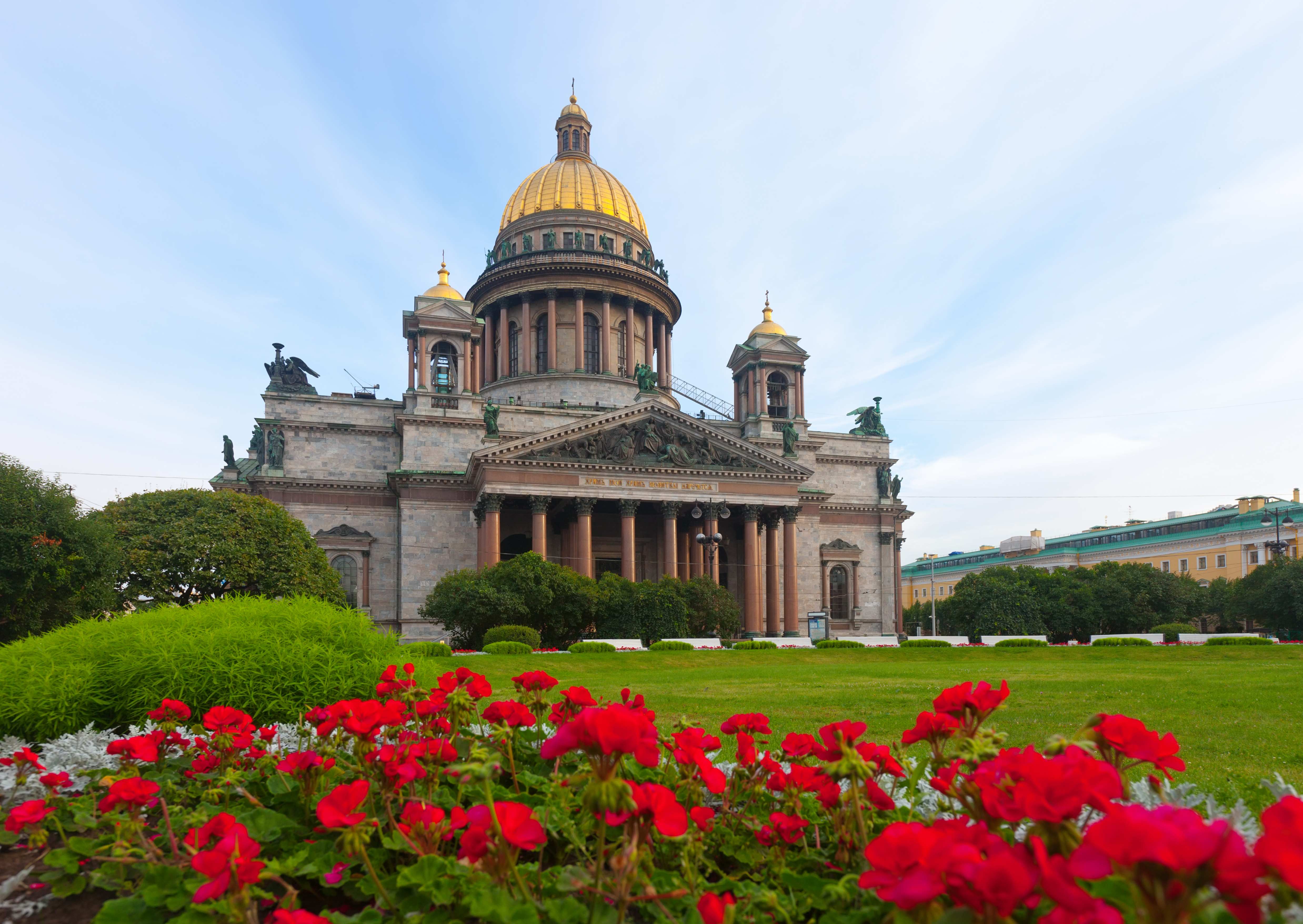 saint-isaac-s-cathedral-st-petersburg_csVBfVVxvw.jpg